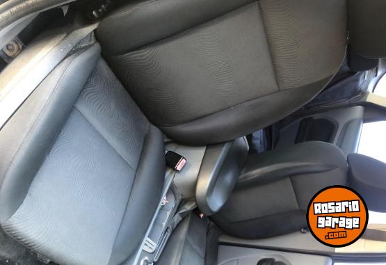 Autos - Ford Focus trend 2008 Nafta 202000Km - En Venta