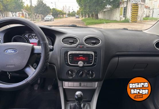 Autos - Ford Focus trend 2008 Nafta 202000Km - En Venta