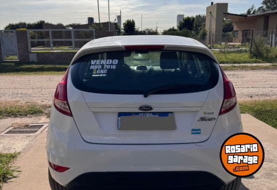 Autos - Ford FIESTA KINETIC SE 2016 GNC 144600Km - En Venta