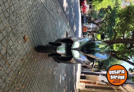 Motos - Kymco X Town 250cc 2023 Nafta 13500Km - En Venta