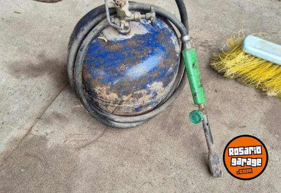 Herramientas - GARRAFA Y MANGUERA PARA PEGAR MEMBRANAS - En Venta