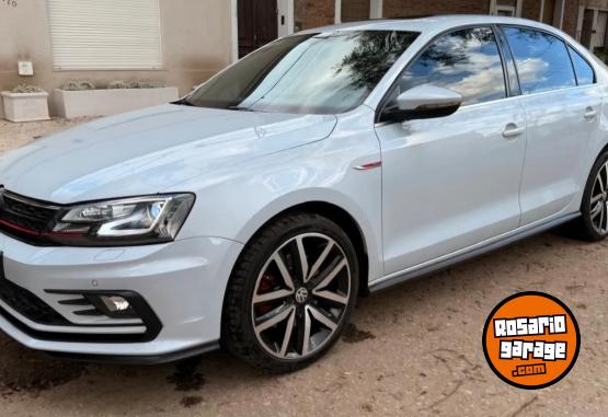 Autos - Volkswagen Vento gli inmaculado 2017 Nafta 150000Km - En Venta