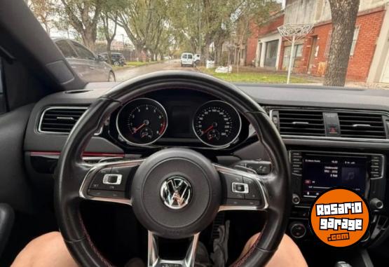 Autos - Volkswagen Vento gli inmaculado 2017 Nafta 150000Km - En Venta