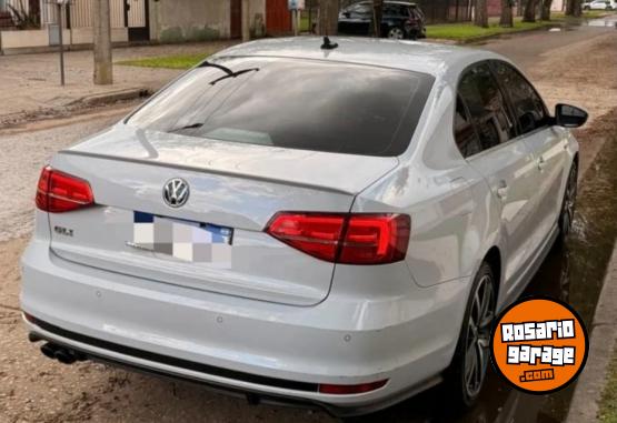 Autos - Volkswagen Vento gli inmaculado 2017 Nafta 150000Km - En Venta
