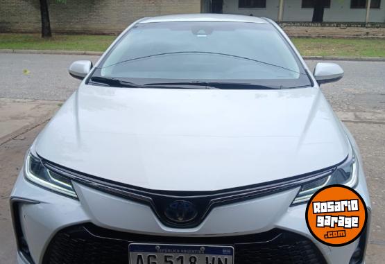 Autos - Toyota COROLLA HIBRIDO 2024 Electrico / Hibrido 27000Km - En Venta