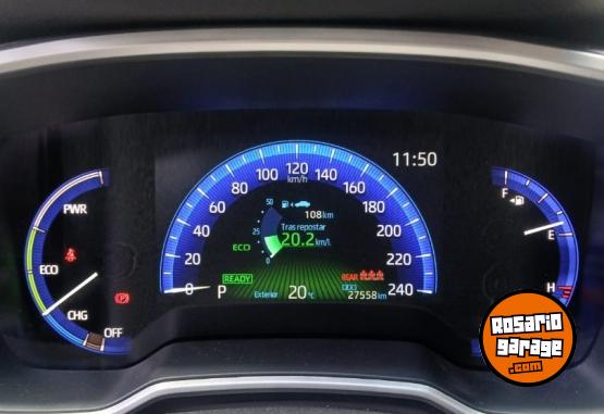 Autos - Toyota COROLLA HIBRIDO 2024 Electrico / Hibrido 27000Km - En Venta