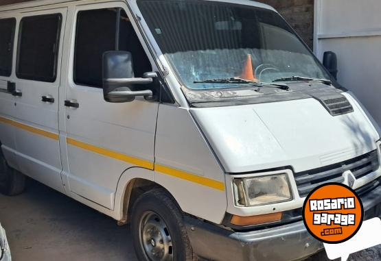 Autos - Renault Trafic 1997 Diesel 111111Km - En Venta