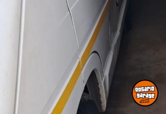 Autos - Renault Trafic 1997 Diesel 111111Km - En Venta