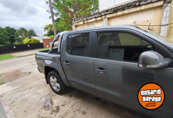 Camionetas - Volkswagen Amarok hiland 2023 Diesel 115000Km - En Venta