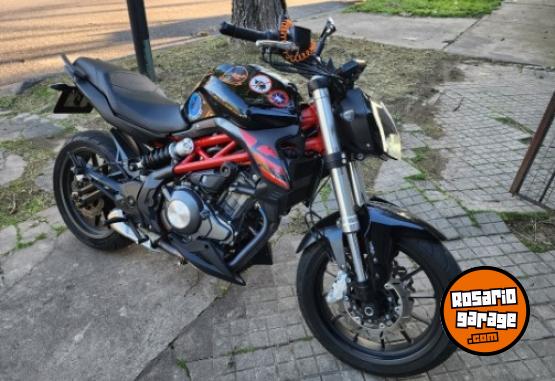 Motos - Benelli 302s 2023 Nafta 7000Km - En Venta