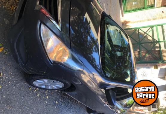 Autos - Nissan Versa 2015 GNC 7000Km - En Venta