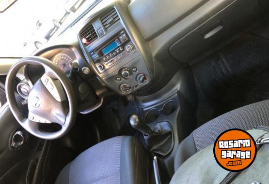 Autos - Nissan Versa 2015 GNC 7000Km - En Venta