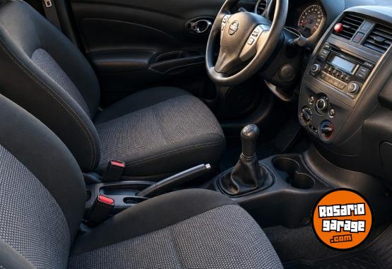 Autos - Nissan Versa 2015 GNC 7000Km - En Venta