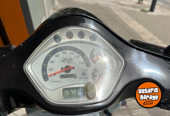 Motos - Motomel STRATO EURO 150 2023 Nafta 9000Km - En Venta