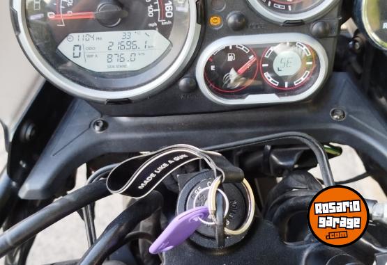 Motos - Royal Enfield HIMALAYAN 400 2021 Nafta 21696Km - En Venta