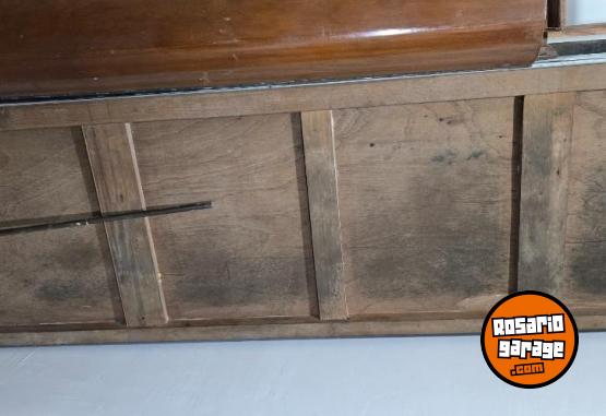 Hogar - VENDO ROPERO 4 PUERTAS ANTIGUO - En Venta