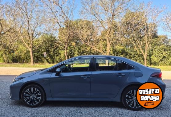 Autos - Toyota COROLLA SEG HIBRIDO 2022 Electrico / Hibrido 80000Km - En Venta