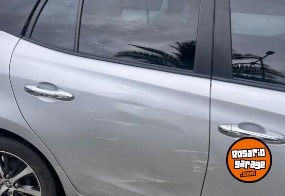 Autos - Toyota yaris S 2019 Nafta 89000Km - En Venta