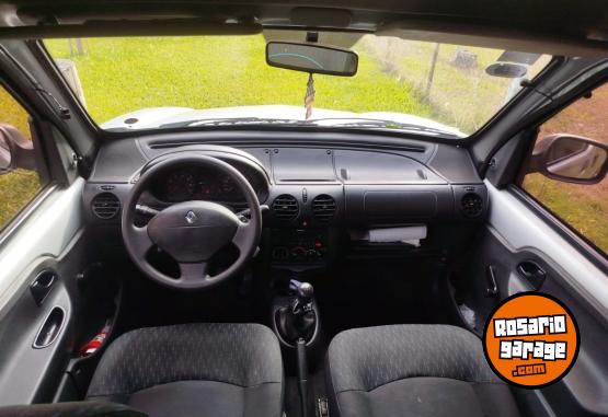 Utilitarios - Renault kangoo 2016 GNC 170000Km - En Venta
