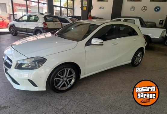 Autos - Mercedes Benz A200 urban 2016 Nafta 105000Km - En Venta