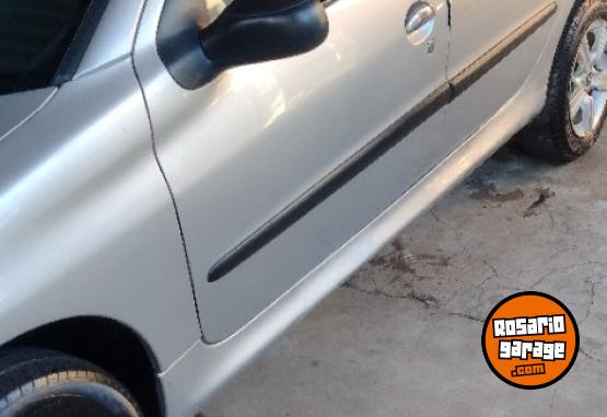 Autos - Peugeot 206 generation 2011 Nafta 96539Km - En Venta