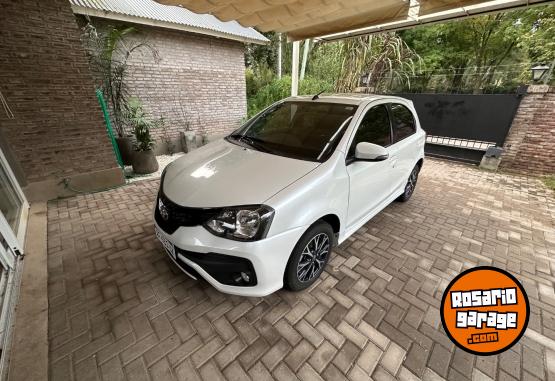 Autos - Toyota Etios XLs pack 2022 Nafta 67000Km - En Venta