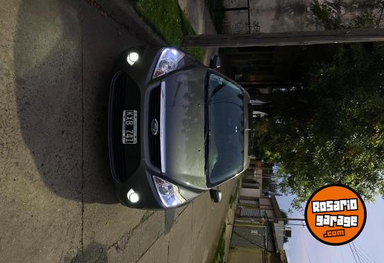 Autos - Ford Focus 2012 Nafta 127000Km - En Venta