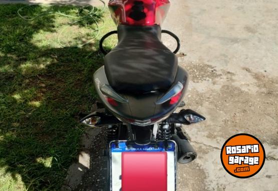 Motos - Bajaj Rouser Ns125 2023 Nafta 28000Km - En Venta