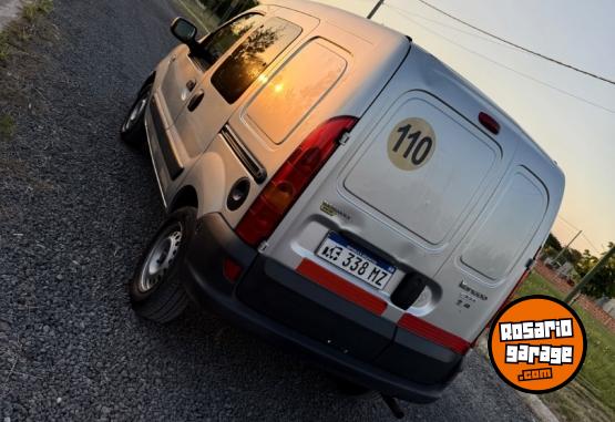 Utilitarios - Renault Kangoo 2018 Nafta 180000Km - En Venta