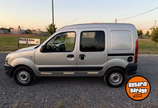 Utilitarios - Renault Kangoo 2018 Nafta 180000Km - En Venta