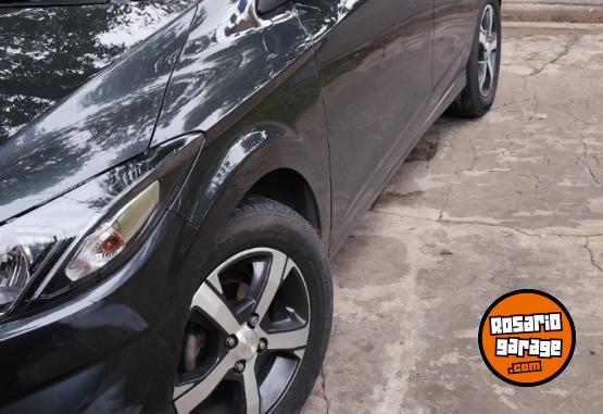 Autos - Chevrolet Onix LTZ 2018 Nafta 83500Km - En Venta