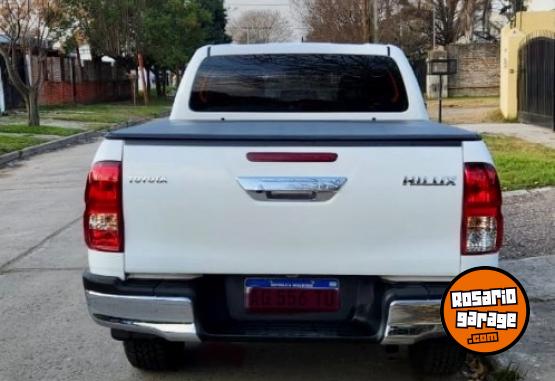 Camionetas - Toyota Hilux 2024 Diesel 60000Km - En Venta