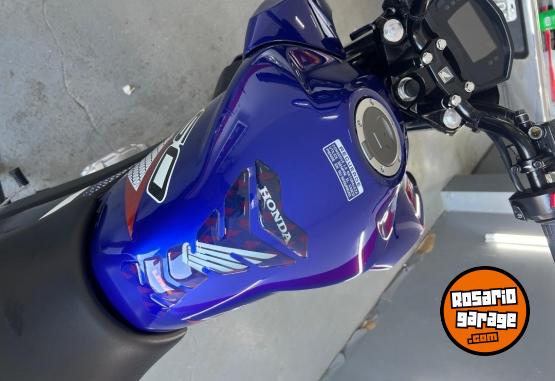 Motos - Honda New twister 2023 Nafta 3400Km - En Venta