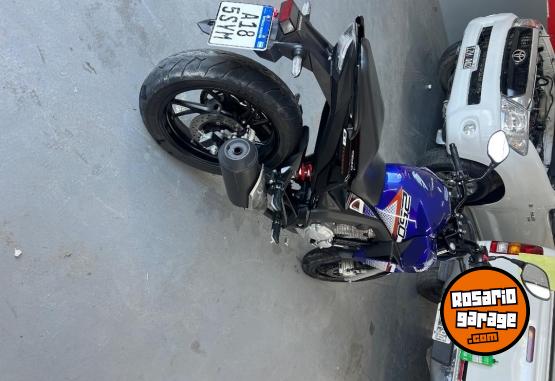 Motos - Honda New twister 2023 Nafta 3400Km - En Venta