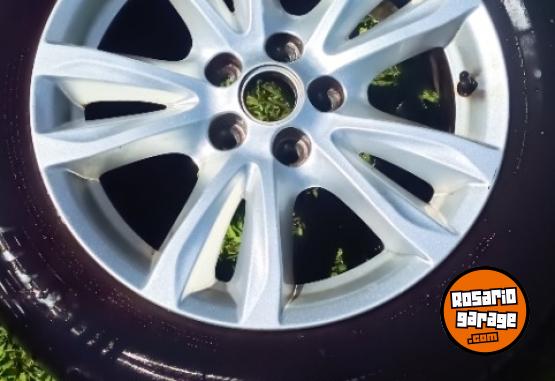 Accesorios para Autos - Llanta cruze 2014 - En Venta