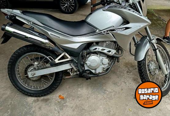 Motos - Honda Falcon 2015 Nafta 15000Km - En Venta