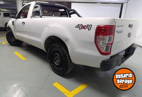 Camionetas - Ford Ranger cs 4x4 2018 Diesel 210000Km - En Venta
