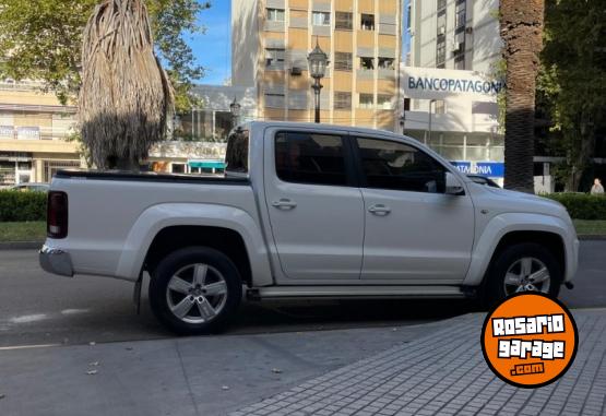 Camionetas - Volkswagen AMAROK 4X4 HIGHLINE 2023 Nafta 52000Km - En Venta
