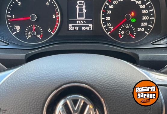 Camionetas - Volkswagen AMAROK 4X4 HIGHLINE 2023 Nafta 52000Km - En Venta