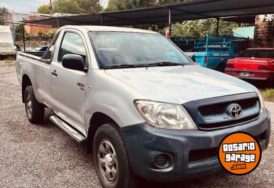 Camionetas - Toyota Hilux cab simple 2010 Diesel 344000Km - En Venta