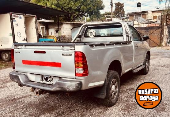 Camionetas - Toyota Hilux cab simple 2010 Diesel 344000Km - En Venta