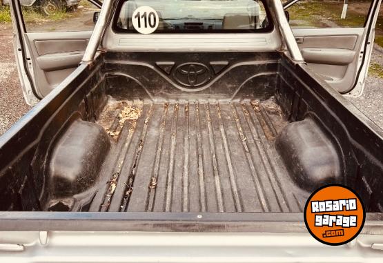 Camionetas - Toyota Hilux cab simple 2010 Diesel 344000Km - En Venta