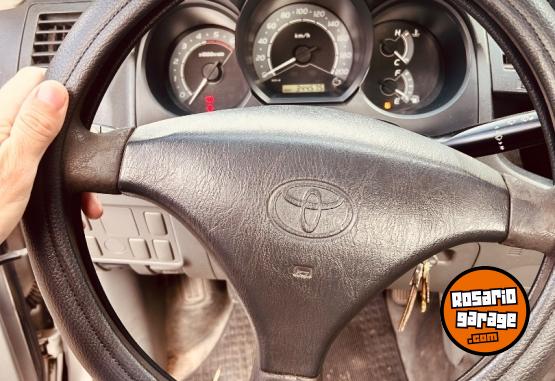 Camionetas - Toyota Hilux cab simple 2010 Diesel 344000Km - En Venta