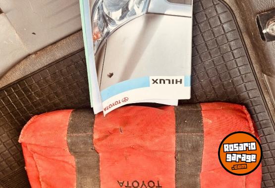 Camionetas - Toyota Hilux cab simple 2010 Diesel 344000Km - En Venta