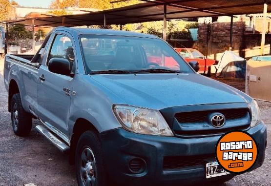 Camionetas - Toyota Hilux cab simple 2010 Diesel 344000Km - En Venta