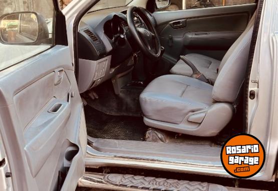 Camionetas - Toyota Hilux cab simple 2010 Diesel 344000Km - En Venta