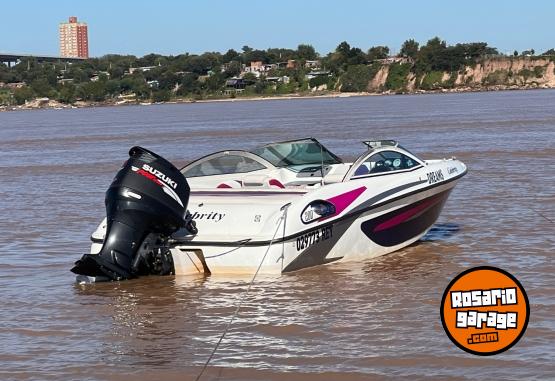 Embarcaciones - Celebrity 200 fuera de borda - En Venta