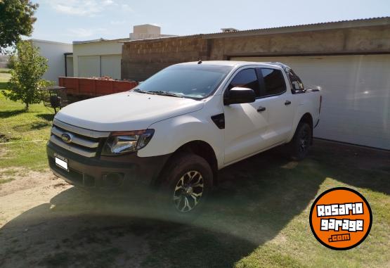 Camionetas - Ford RANGER DC 4X2 XL SAFETY 2014 Diesel 166000Km - En Venta
