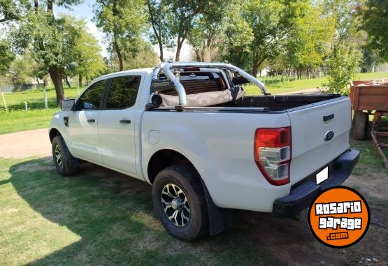 Camionetas - Ford RANGER DC 4X2 XL SAFETY 2014 Diesel 166000Km - En Venta