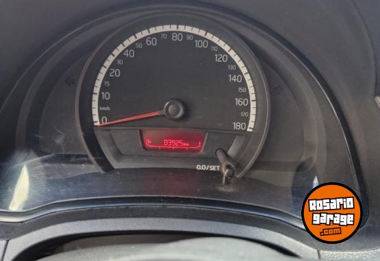 Autos - Volkswagen Up 2015 Nafta 83000Km - En Venta